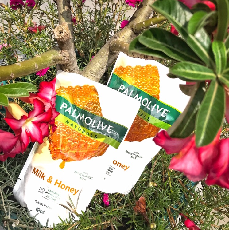 Palmolive Naturals Milk