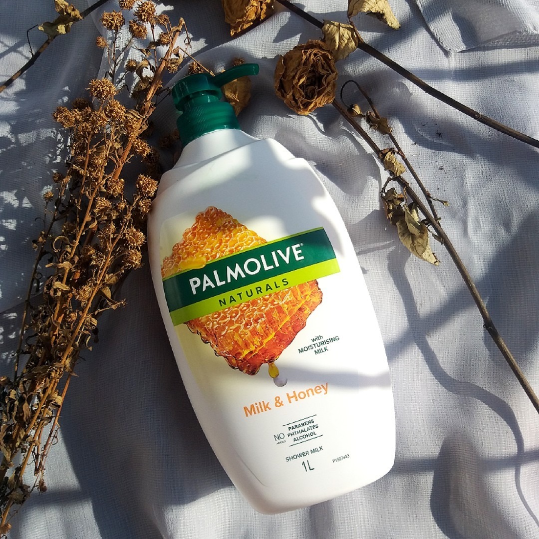 Palmolive Naturals Milk