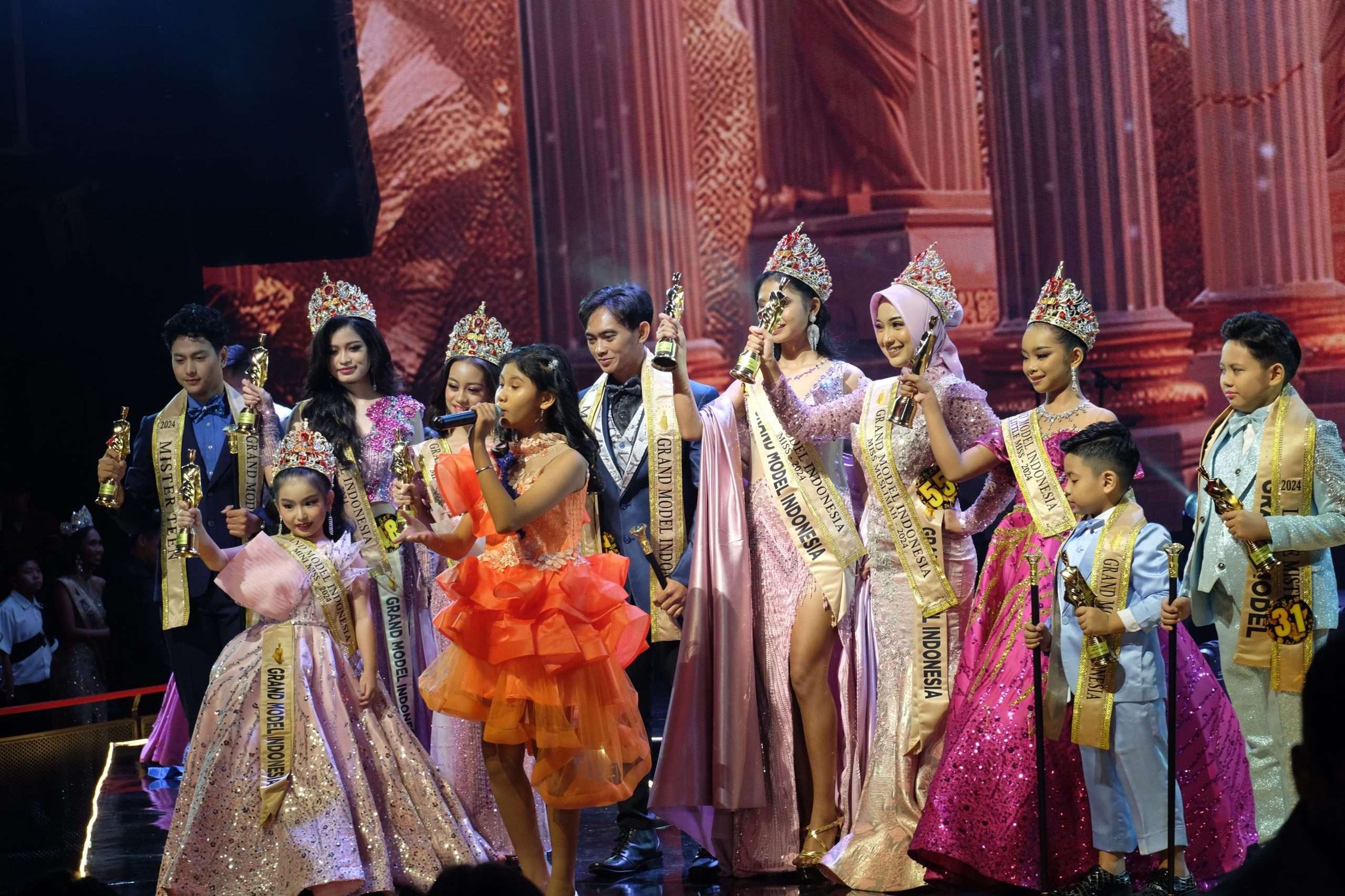 4 Model Wanita Indonesia