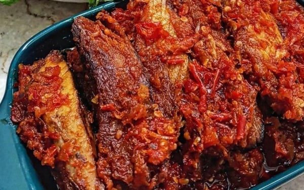Tongkol Balado: Lauk Sederhana Rasa Juara yang Bikin Ketagihan! Tongkol Balado