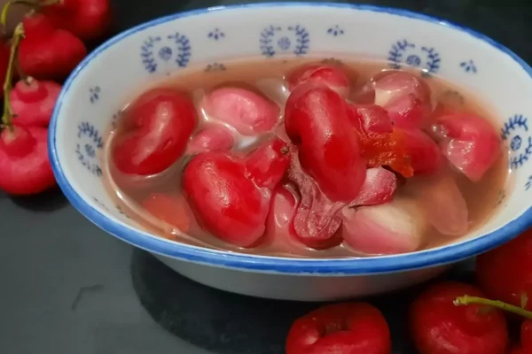 Asinan Jambu Air: Segarnya Camilan Tradisional yang Menggugah Selera Asinan Jambu Air