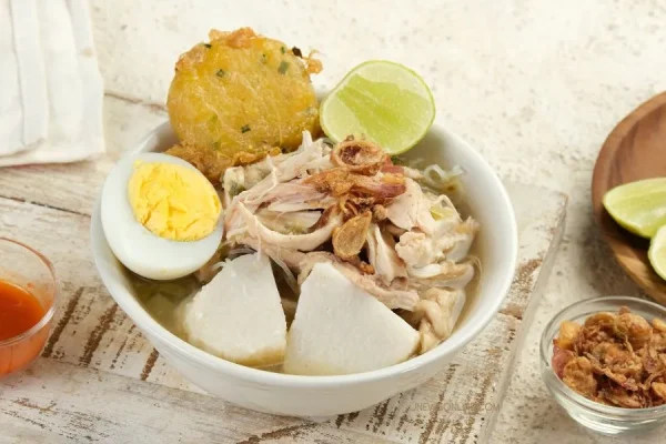 Soto Banjar: Kelezatan Kuliner Khas Banjarmasin yang Memikat Hati Soto Banjar