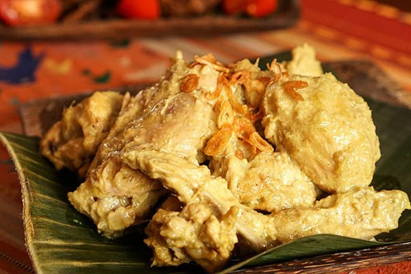 Ayam Gulai Putih