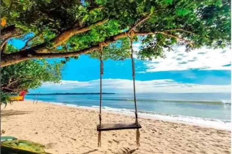 Pantai Pandan