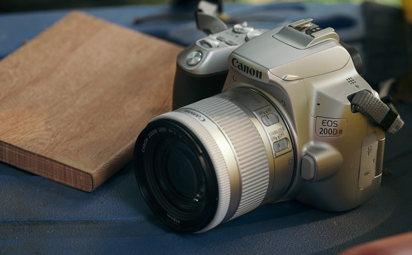Desain Ringan Canon EOS 200D yang Mudah Dibawa ke Mana Saja