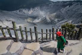 Gunung Tangkuban Perahu